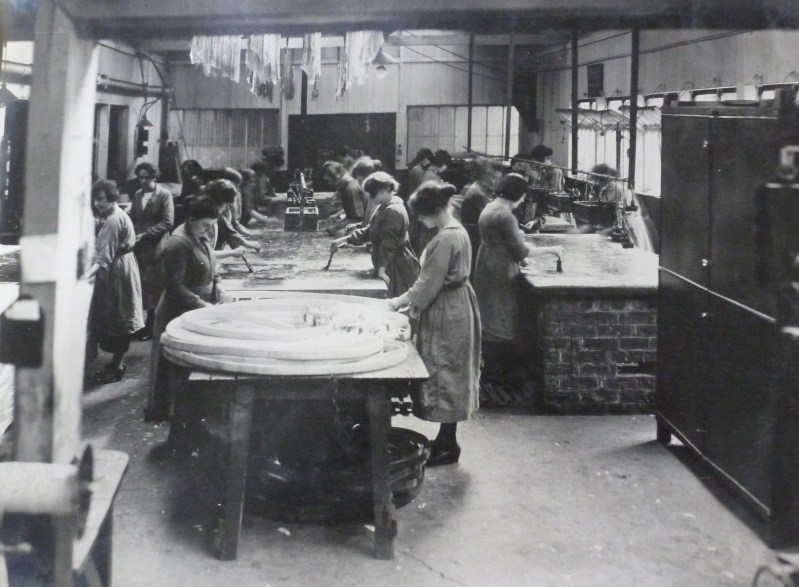 Women working in a turbine factory